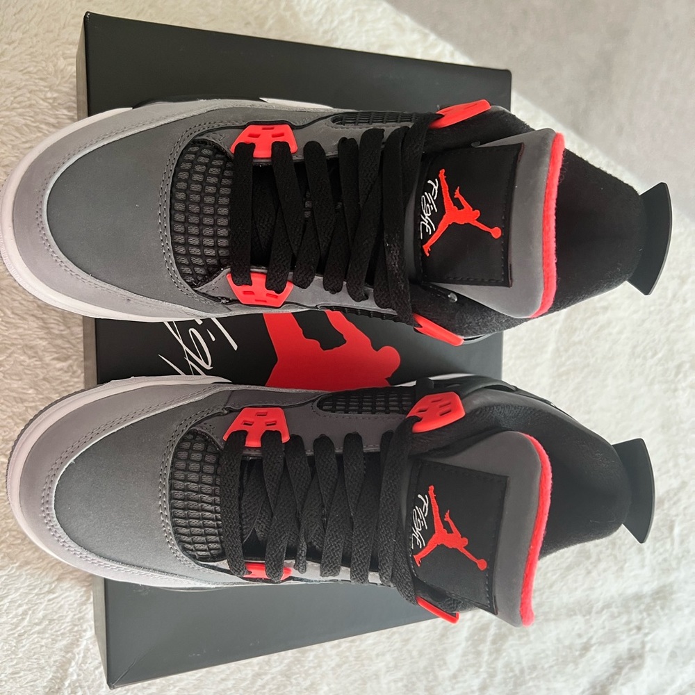 Retro 4 - Picture 3 of 4